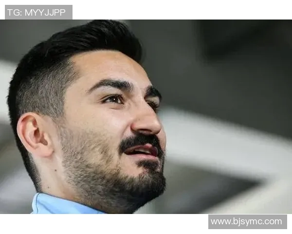 京多安的传奇旅程：从青涩小将到足坛巨星的蜕变与荣耀